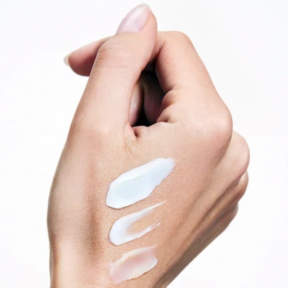 Charlotte Tilbury Charlotte’s Magic Water Cream - Picture 8 of 15